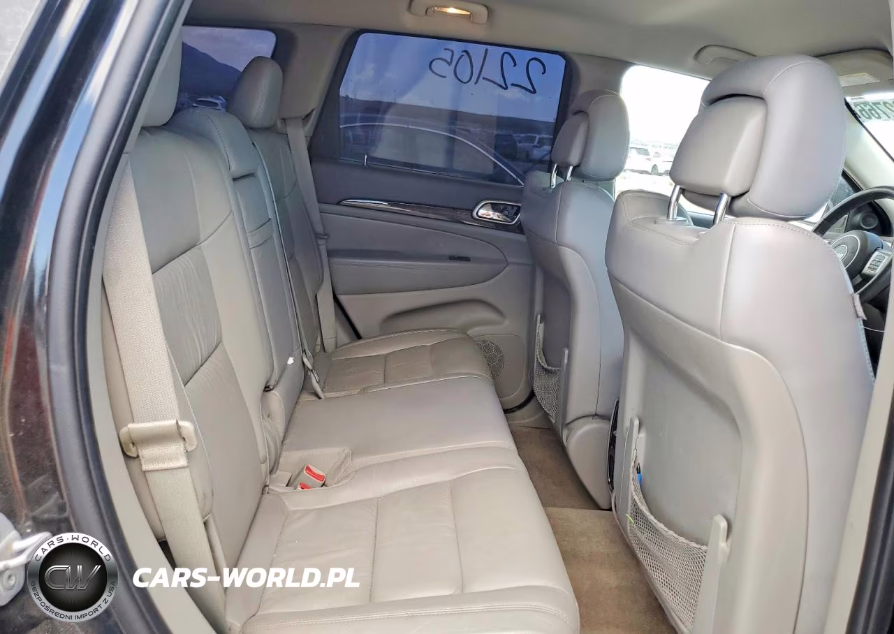 2012 Jeep Grand Cherokee Laredo VIN:1C4RJFAT2CC164031 - 10