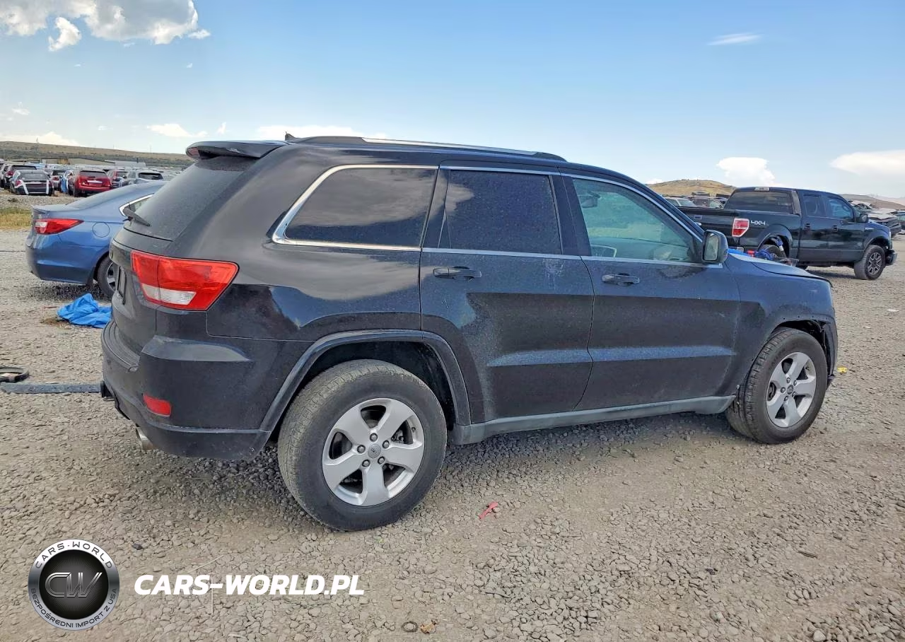 2012 Jeep Grand Cherokee Laredo VIN:1C4RJFAT2CC164031 - 3