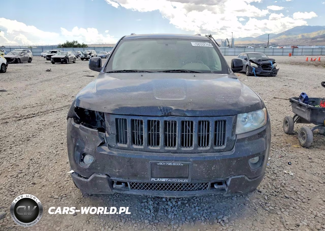 2012 Jeep Grand Cherokee Laredo VIN:1C4RJFAT2CC164031 - 5