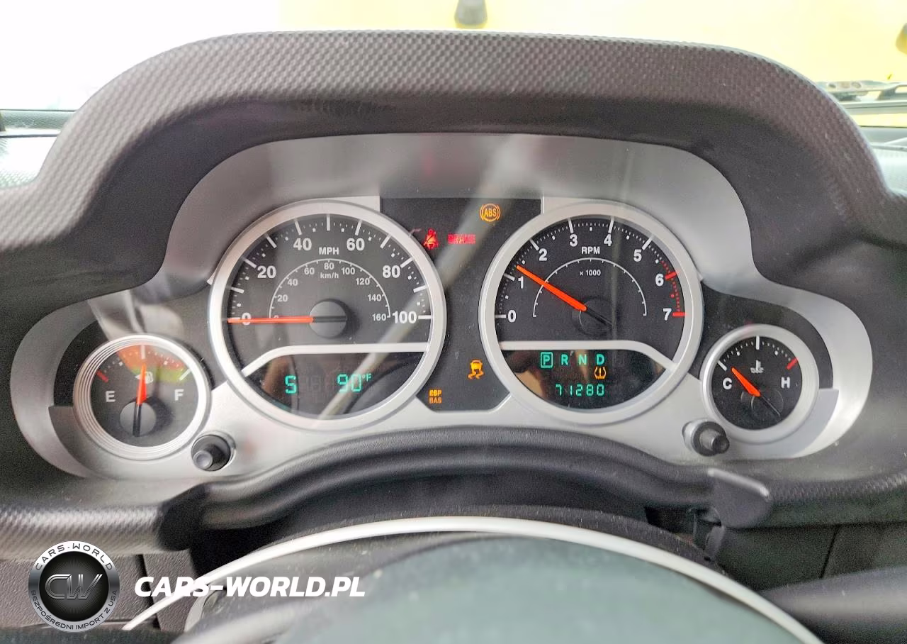2010 Jeep Wrangler Sport VIN:1J4AA2D16AL207681 - 9