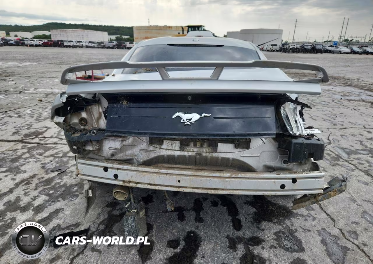 2018 Ford Mustang VIN:1FA6P8TH3J5158901 - 6