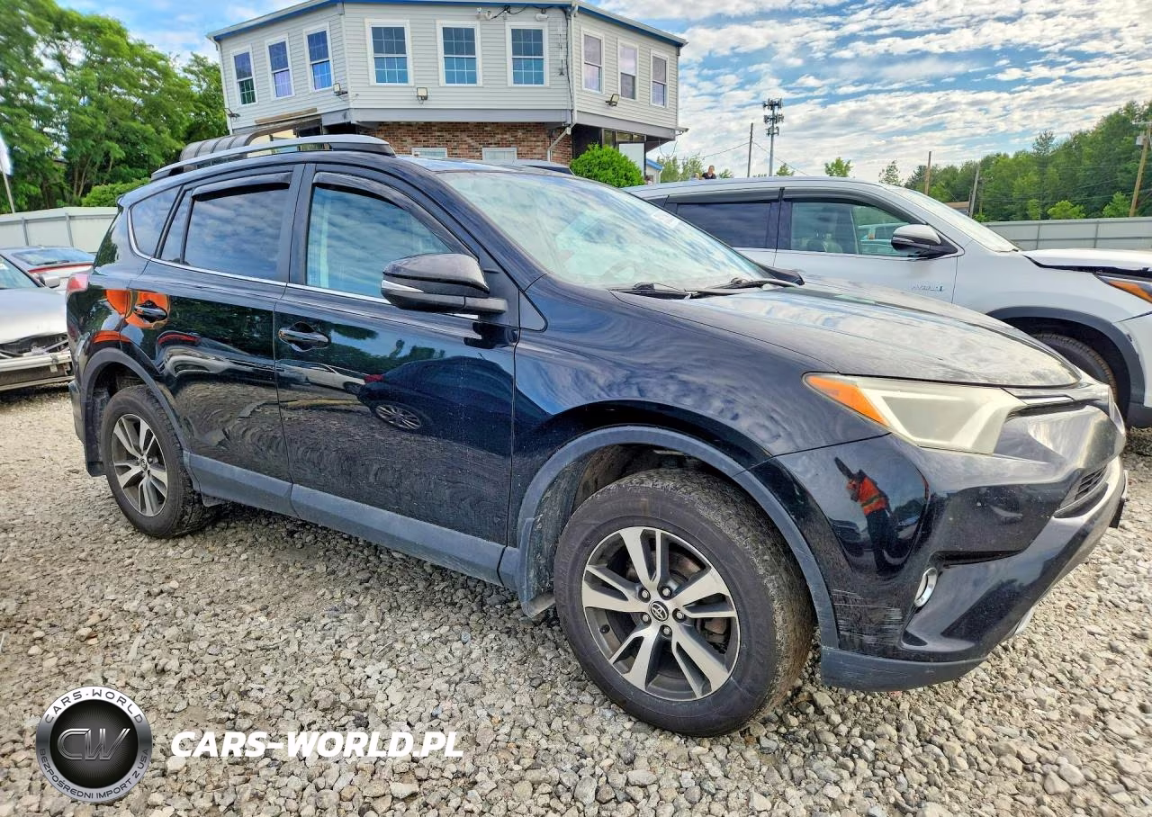 2017 Toyota Rav4 Xle VIN:2T3RFREV0HW578914 - 4