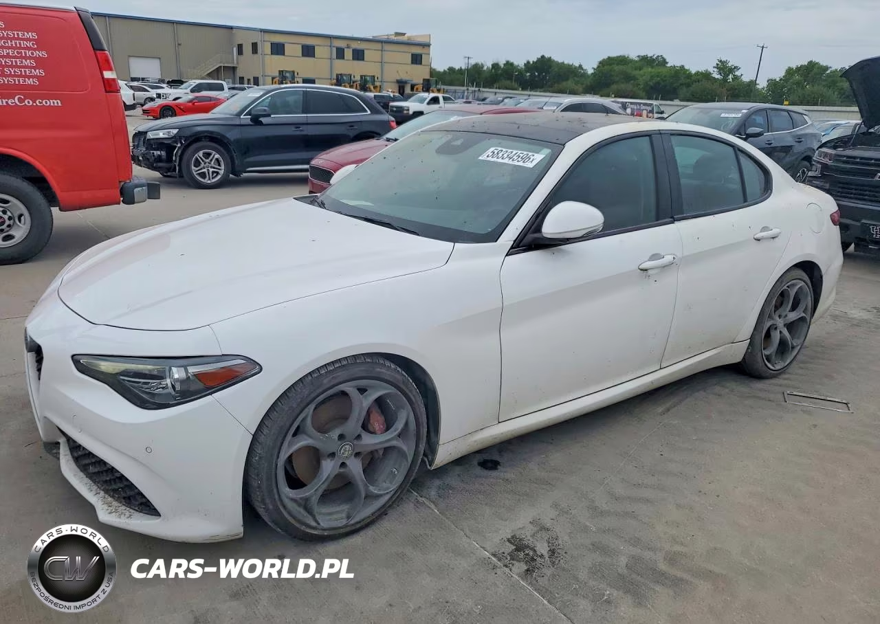 2017 Alfa Romeo Giulia Ti – zdjęcie 1 z 12