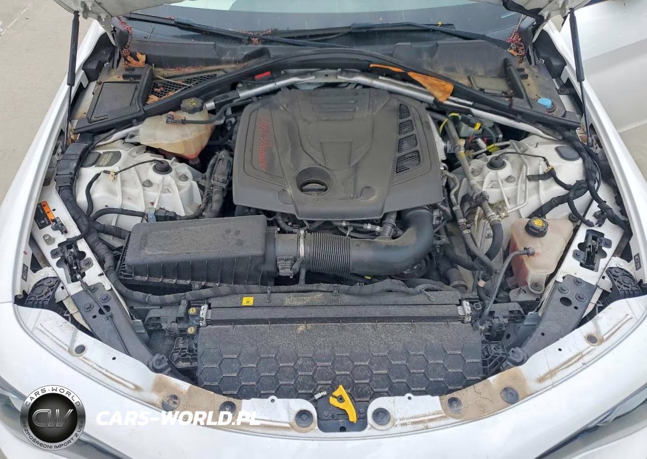 2017 Alfa Romeo Giulia Ti VIN:ZARFAECN2H7552183 - 11