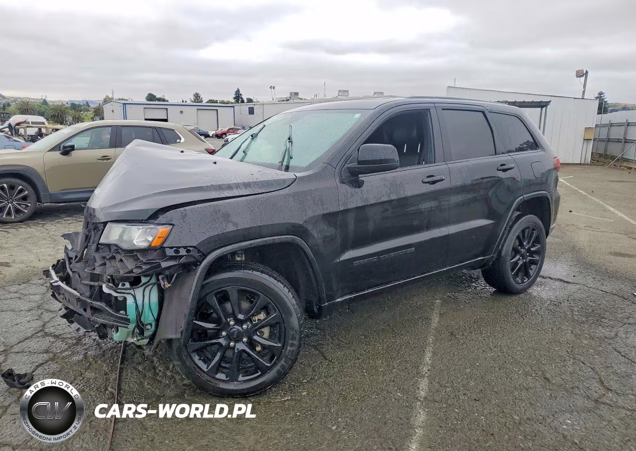 2018 Jeep Grand Cherokee Laredo – zdjęcie 1 z 12