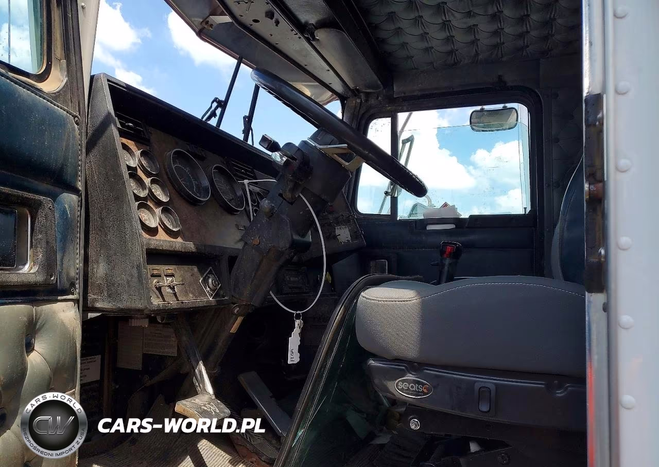 1996 Kenworth Construction T800 VIN:1NKDLE0X6TS724415 - 5