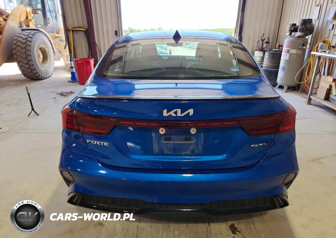 2023 Kia Forte Gt Line VIN:3KPF54AD3PE660913 - 6