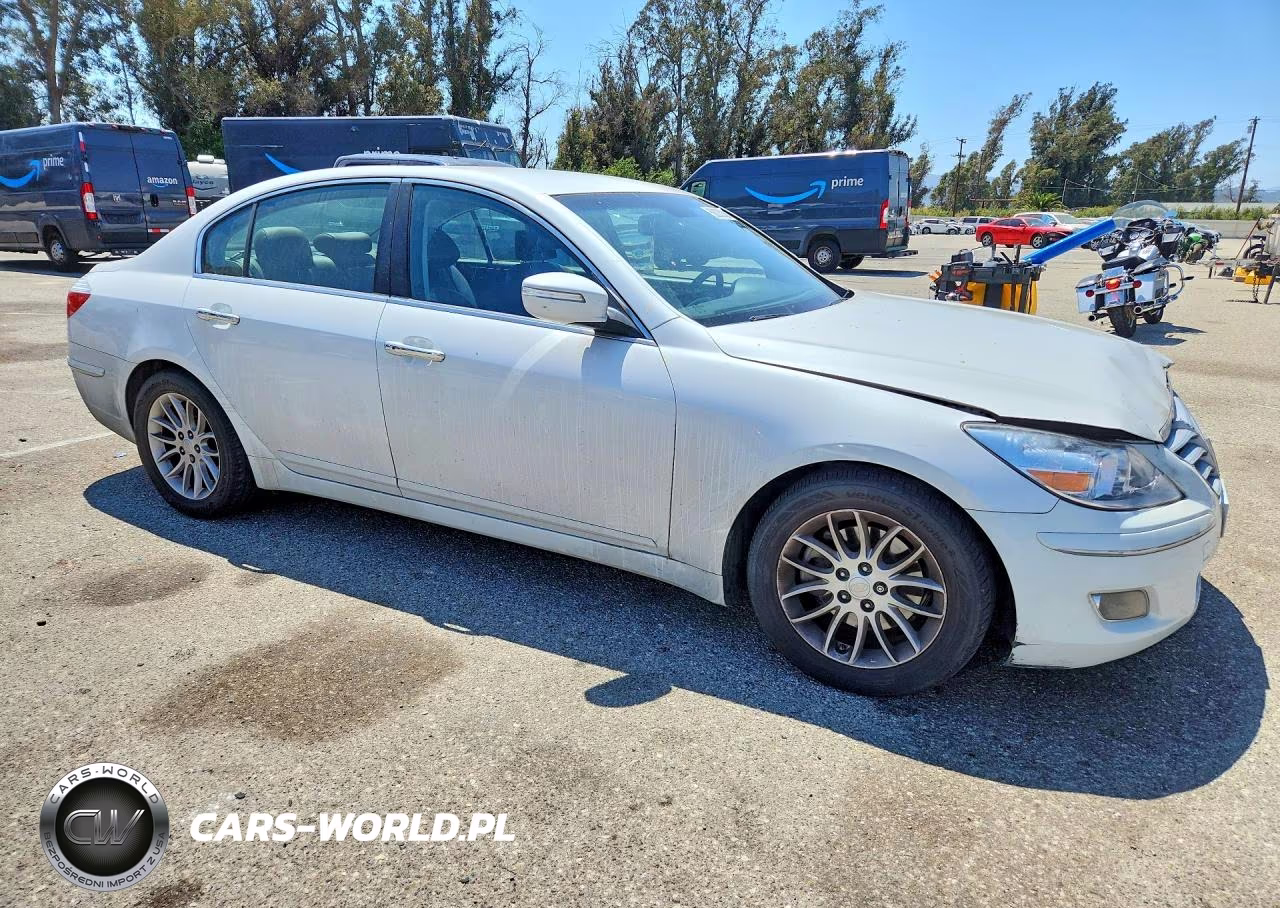 2011 Hyundai Genesis 3.8L VIN:KMHGC4DE0BU115790 - 4