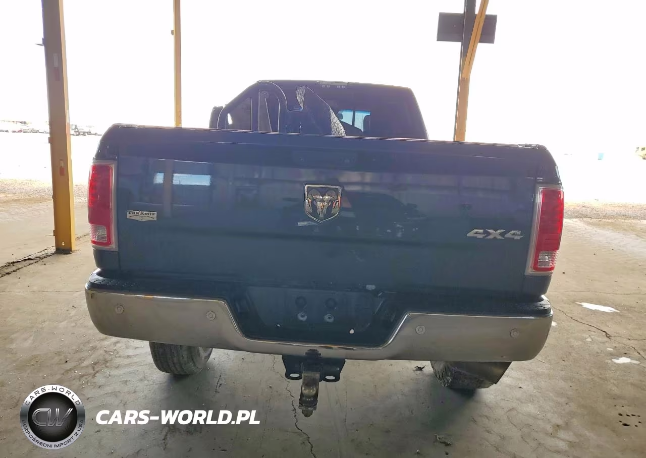 2017 Ram 2500 Laramie VIN:3C6UR5KL4HG591122 - 6