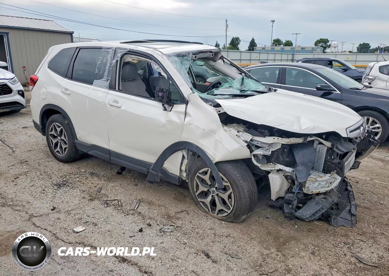 2019 Subaru Forester Premium VIN:JF2SKAGC0KH503428 - 4