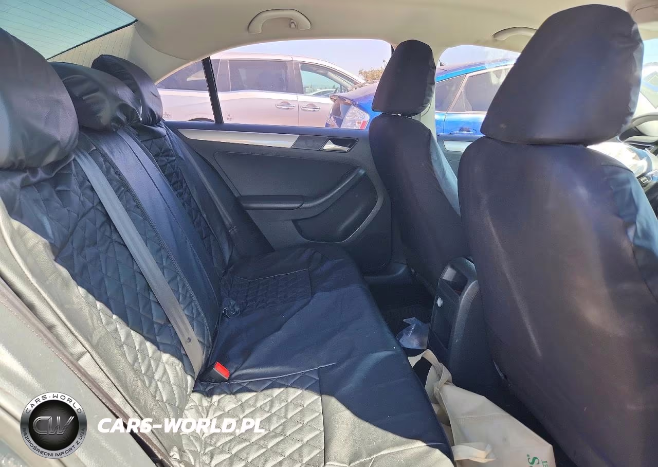 2017 Volkswagen Jetta S VIN:3VW2B7AJ0HM270645 - 10