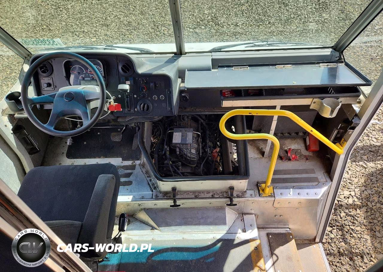 2016 Freightliner Chassis M Line Walk-In Van VIN:4UZAC2DV1GCHX0616 - 8