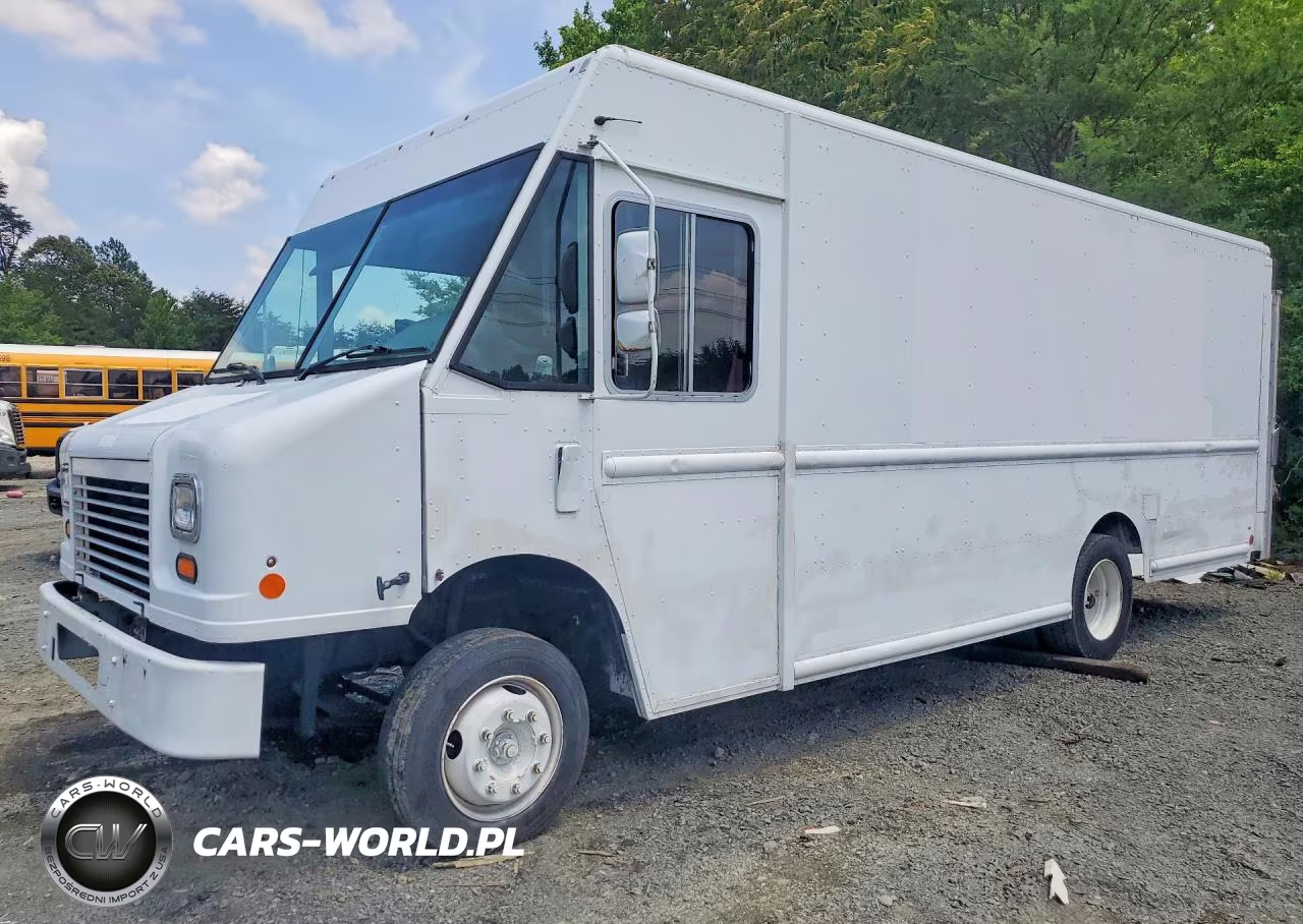 2014 Freightliner Chassis M Line Walk-In Van
