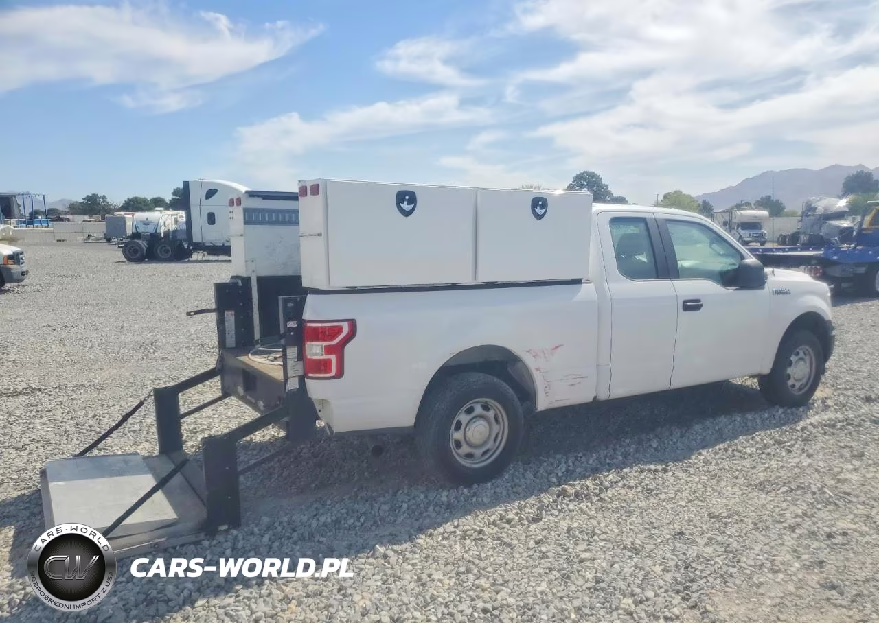 2018 Ford F150 Super Cab VIN:1FTEX1C51JKF23337 - 4
