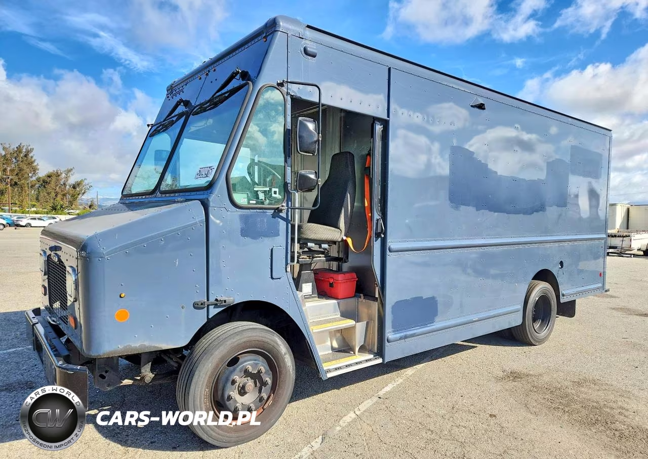 2020 Freightliner Chassis M Line Walk-In Van – zdjęcie 1 z 12