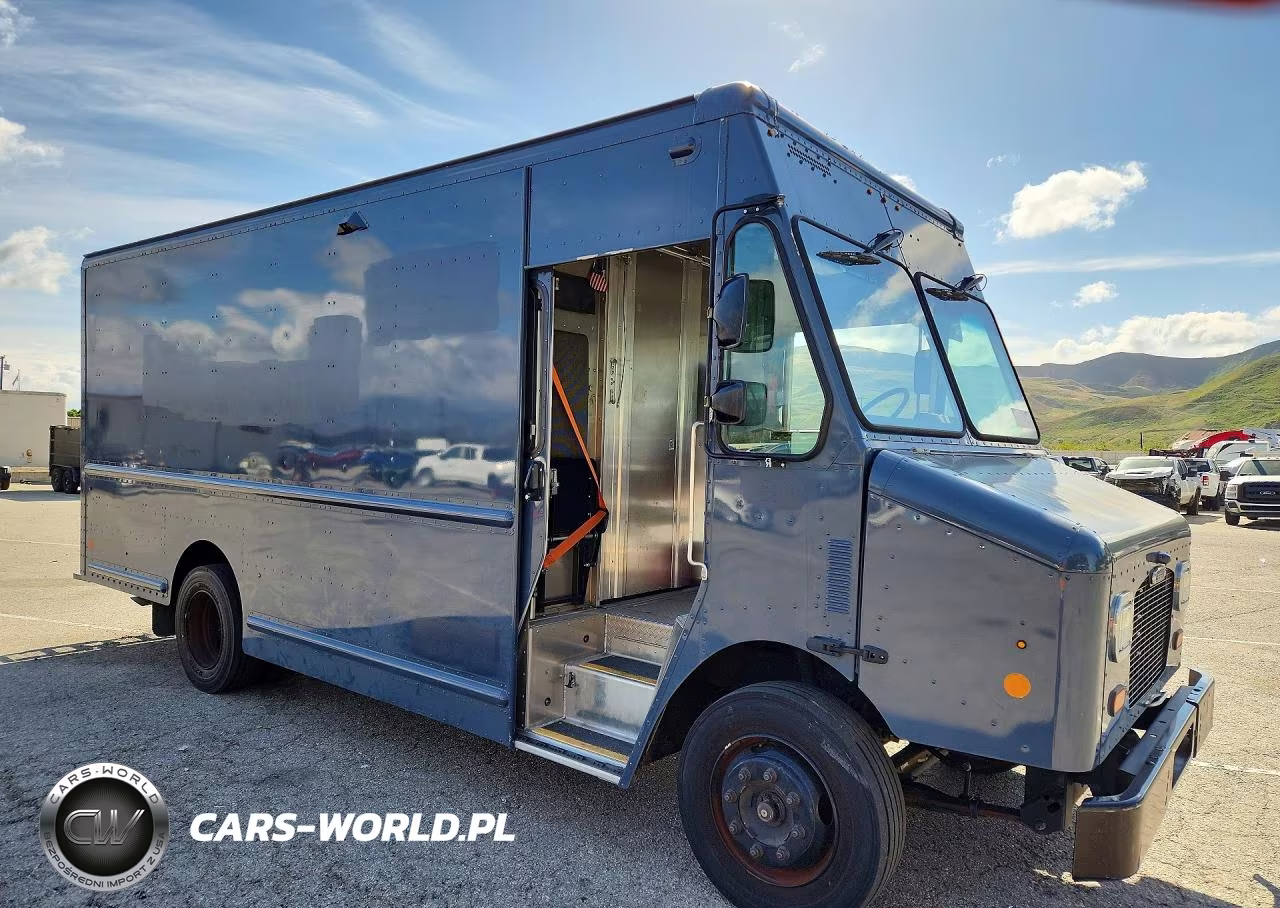 2020 Freightliner Chassis M Line Walk-In Van VIN:4UZAC2EA5LCLZ6188 - 4