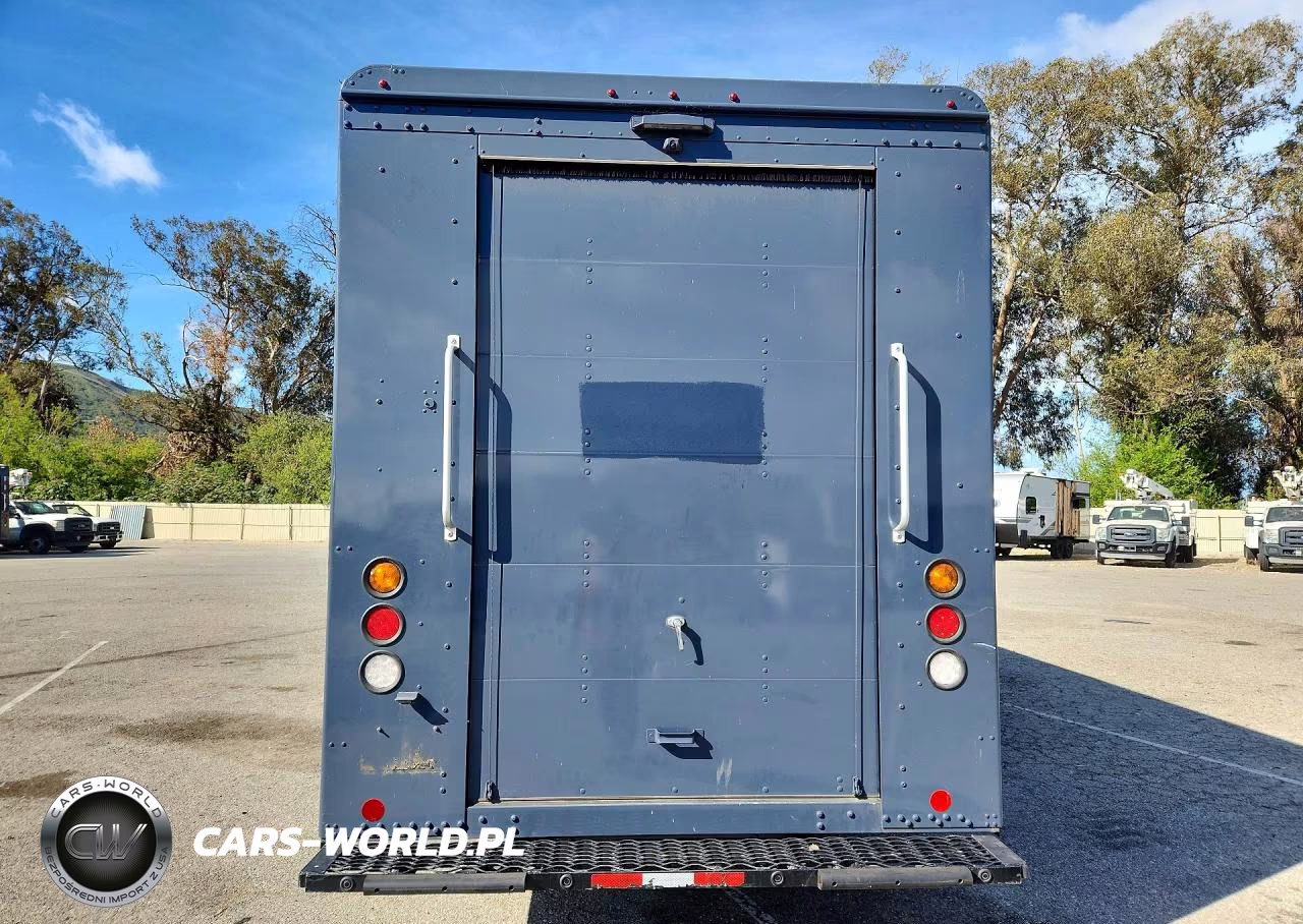 2020 Freightliner Chassis M Line Walk-In Van VIN:4UZAC2EA5LCLZ6188 - 6