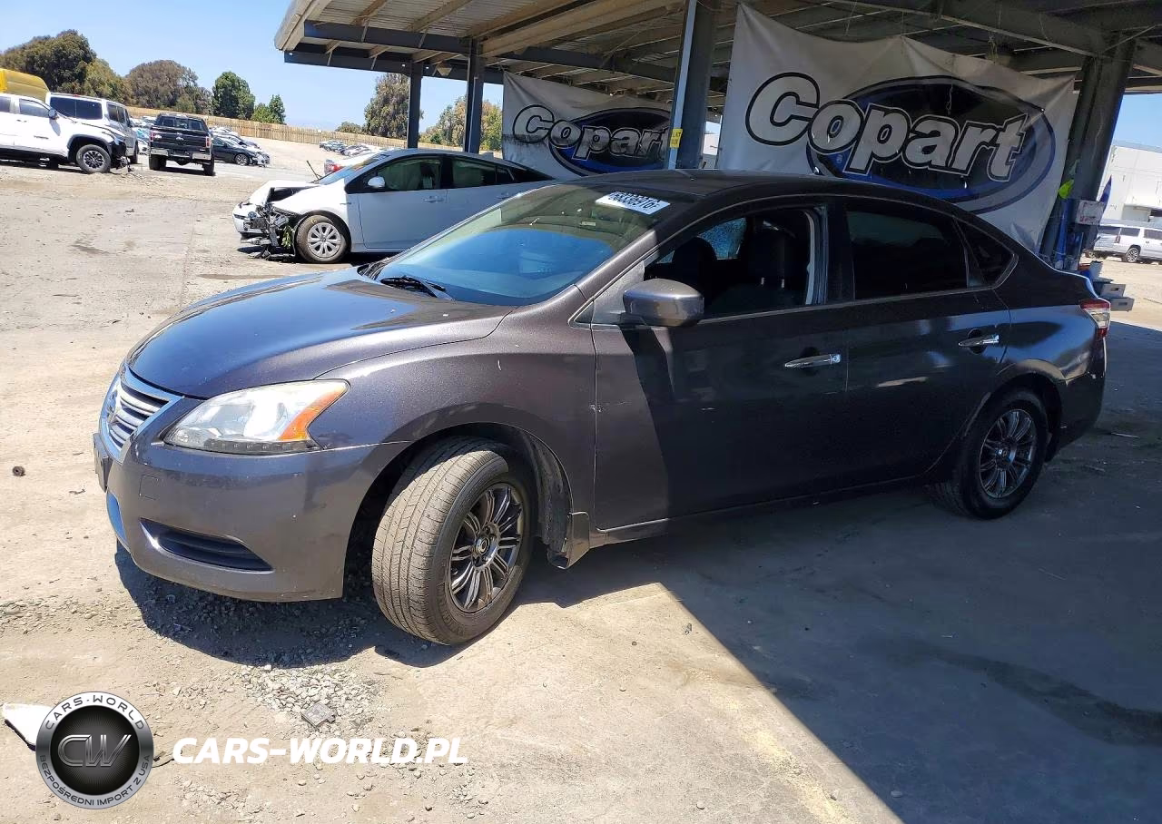 2013 Nissan Sentra S – zdjęcie 1 z 12