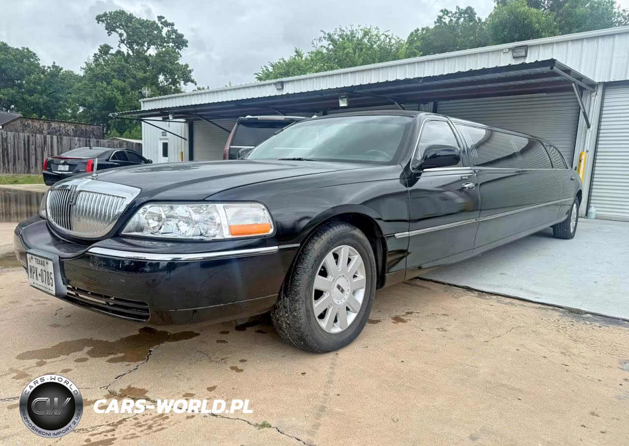 2005 Lincoln Town Car Executive VIN:1L1FM88W85Y609574 - 2
