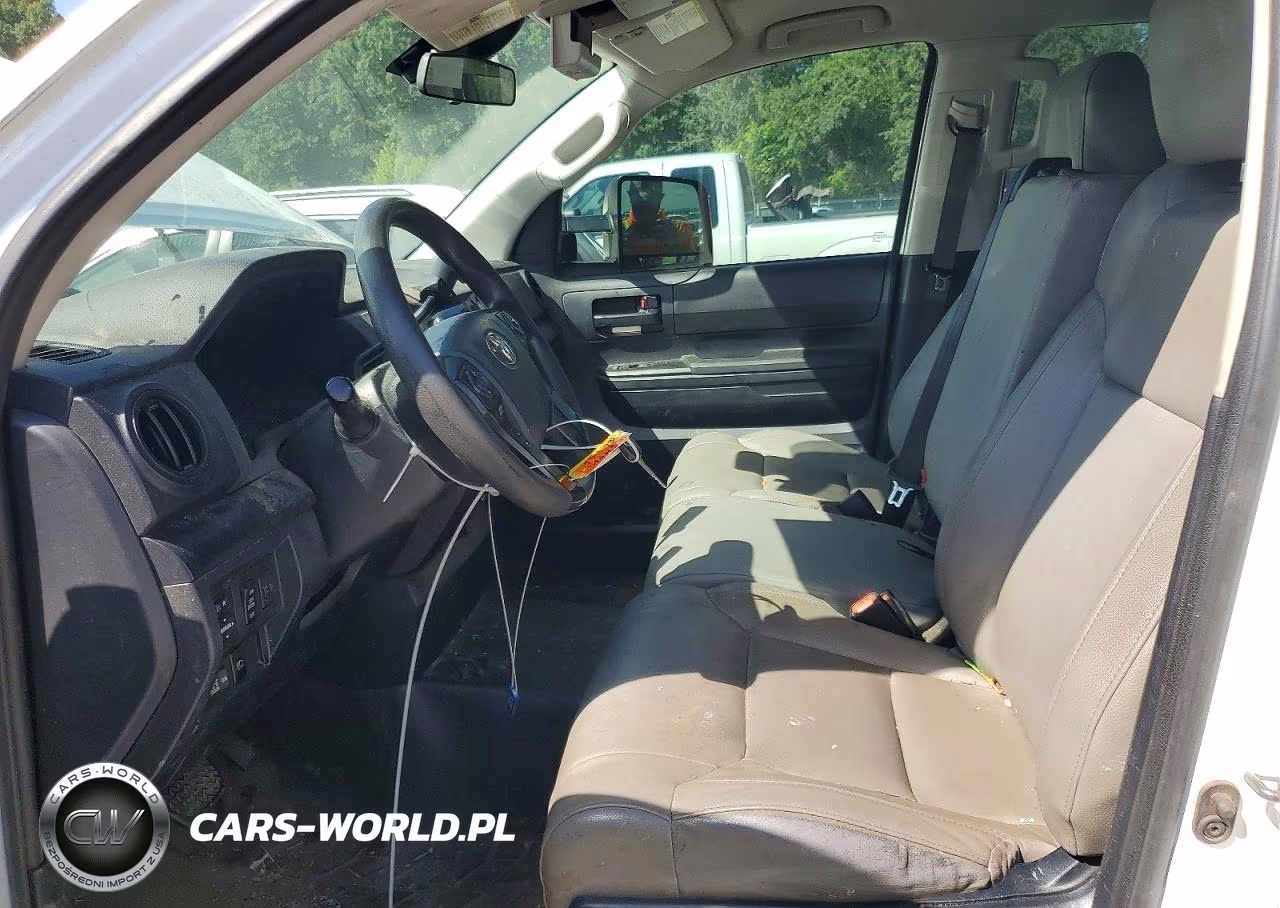 2018 Toyota Tundra Sr VIN:5TFRY5F12JX241144 - 7