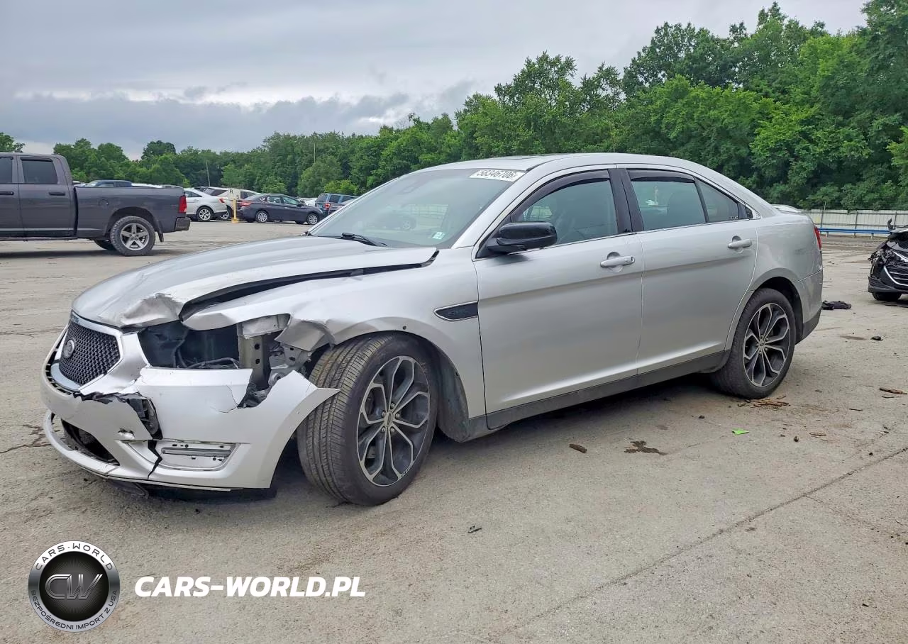 2016 Ford Taurus Sho – zdjęcie 1 z 12