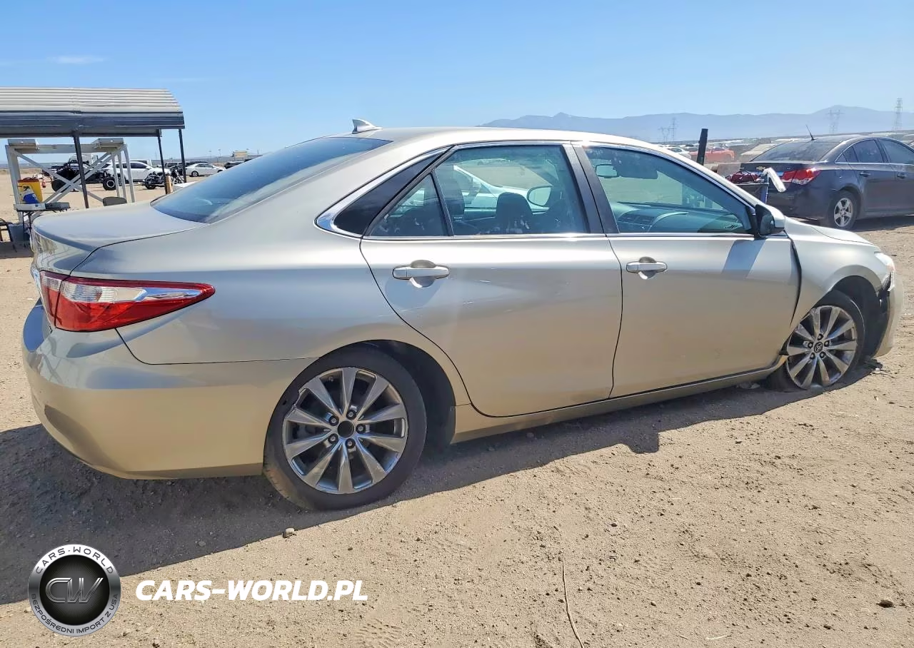 2017 Toyota Camry Xle VIN:4T1BF1FK6HU701096 - 3