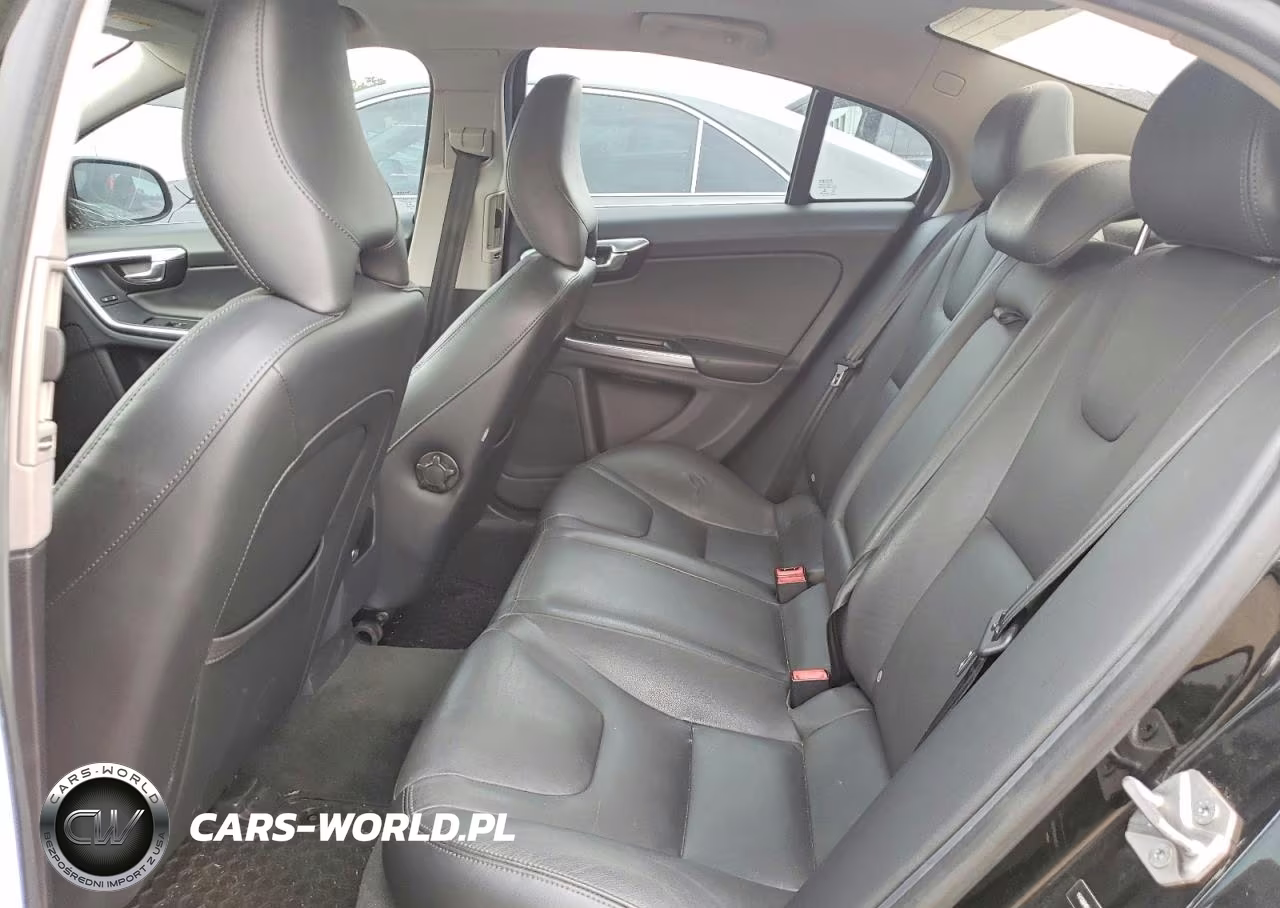 2015 Volvo S60 Premier VIN:YV126MFKXF1336050 - 10