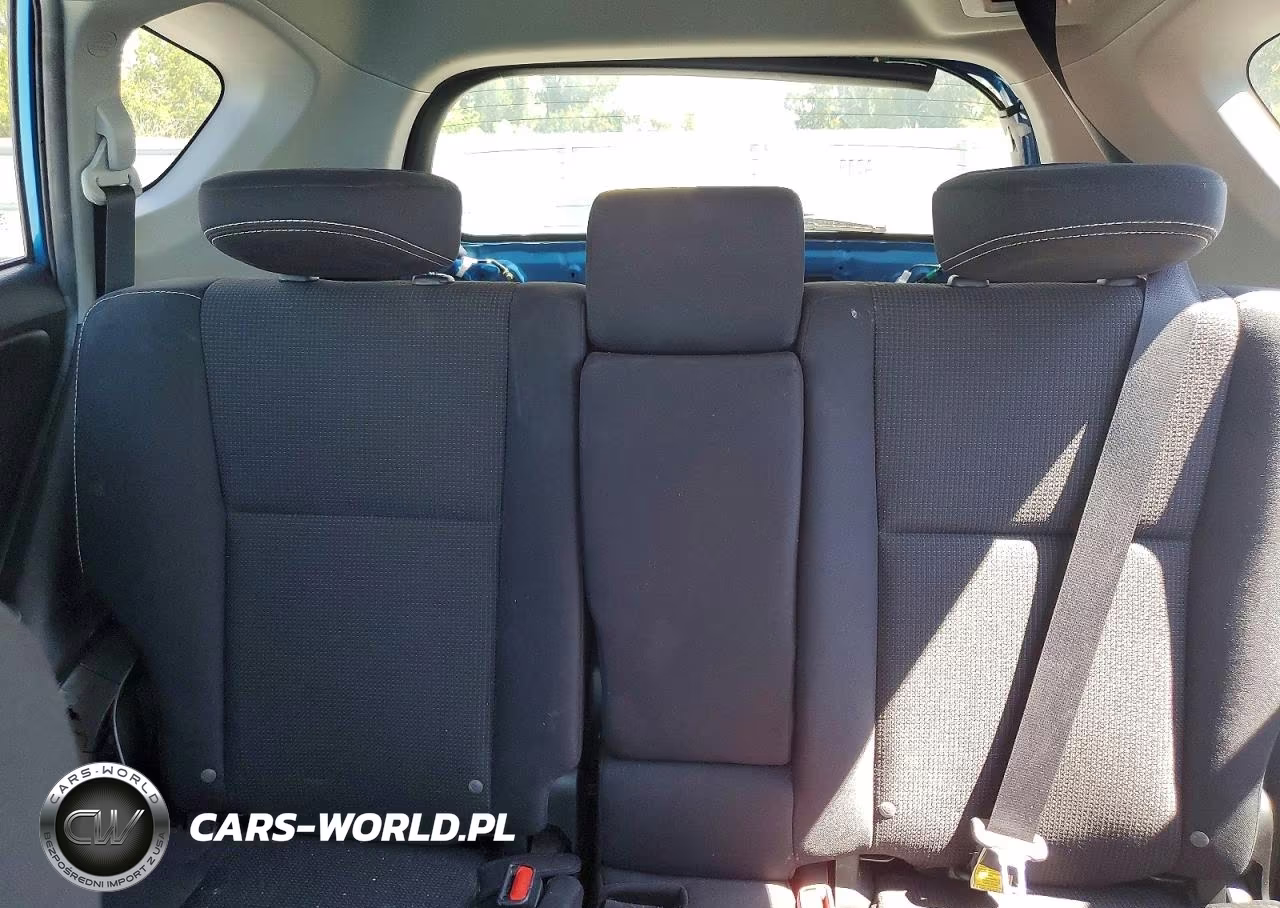2018 Toyota Rav4 Xle VIN:2T3RFREV1JW815111 - 10