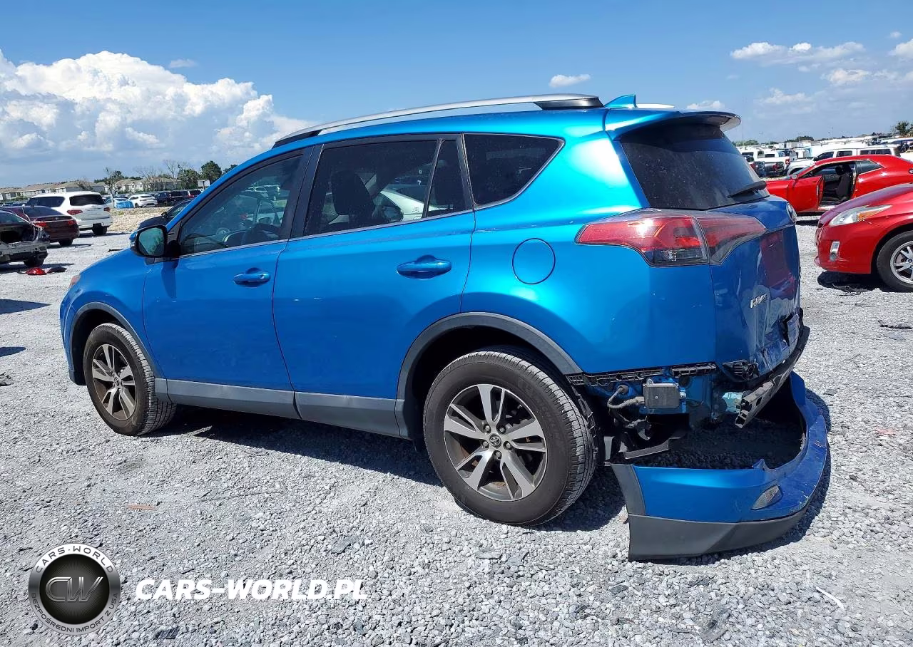 2018 Toyota Rav4 Xle VIN:2T3RFREV1JW815111 - 2