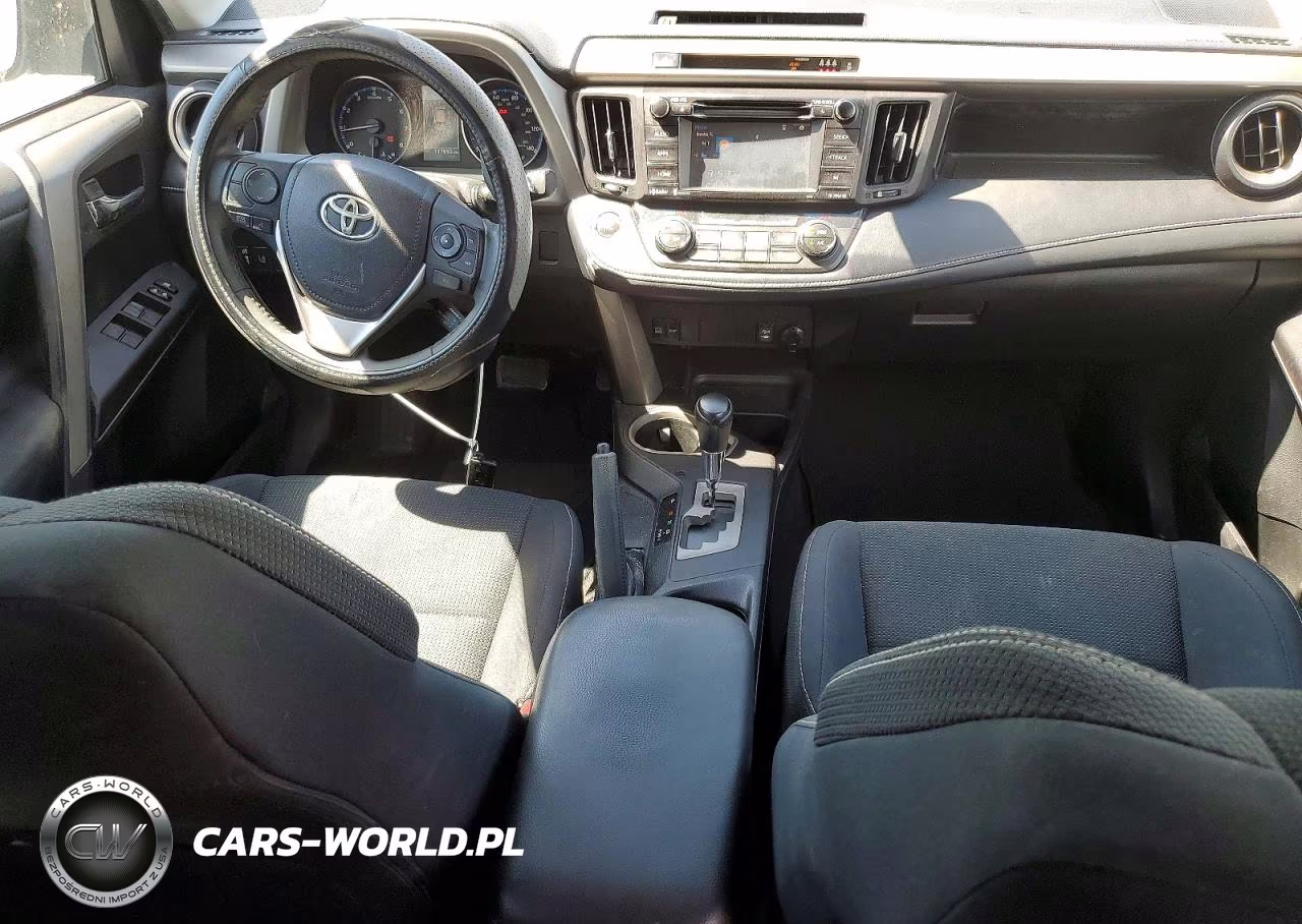 2018 Toyota Rav4 Xle VIN:2T3RFREV1JW815111 - 8