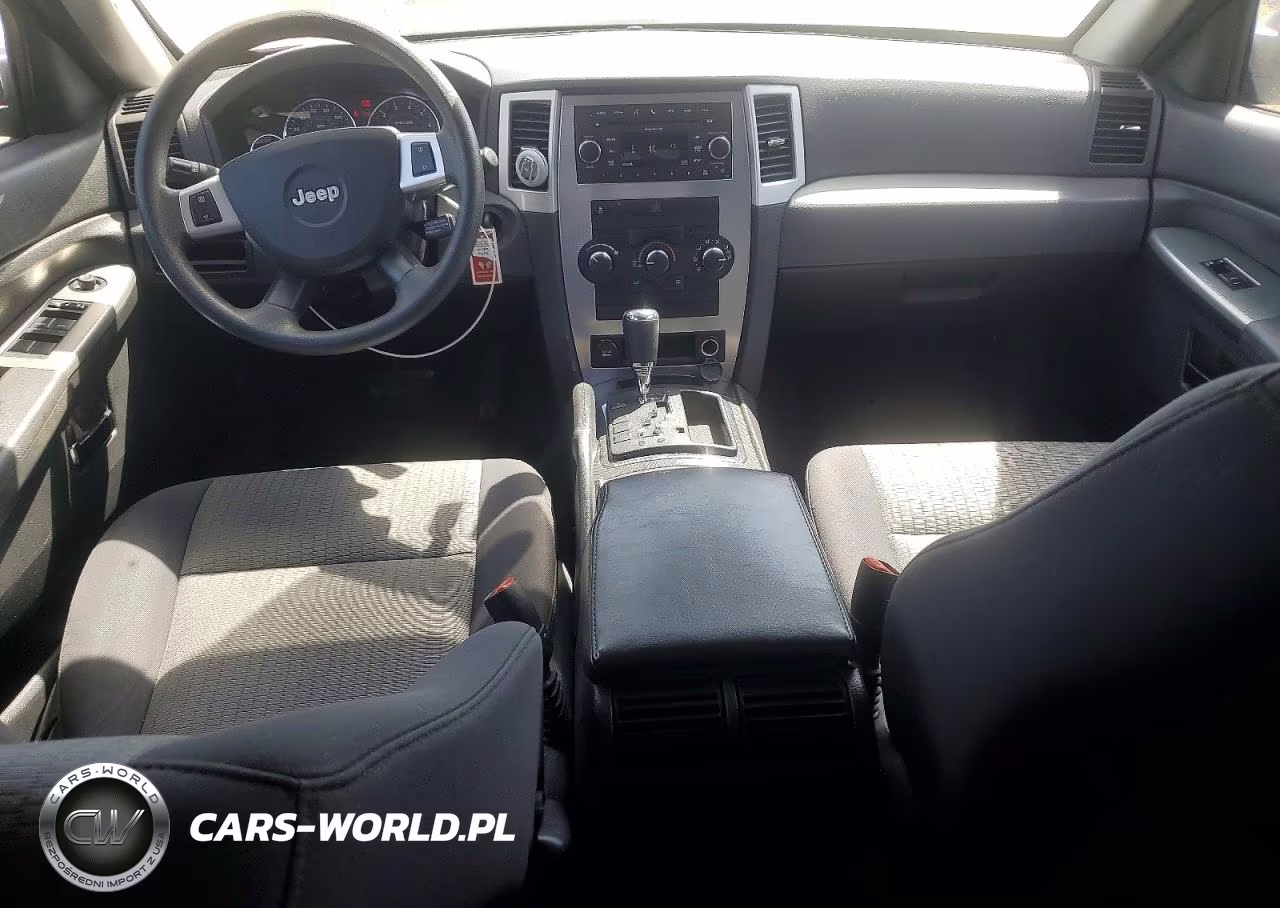 2010 Jeep Grand Cherokee Laredo VIN:1J4PS4GK5AC155029 - 8