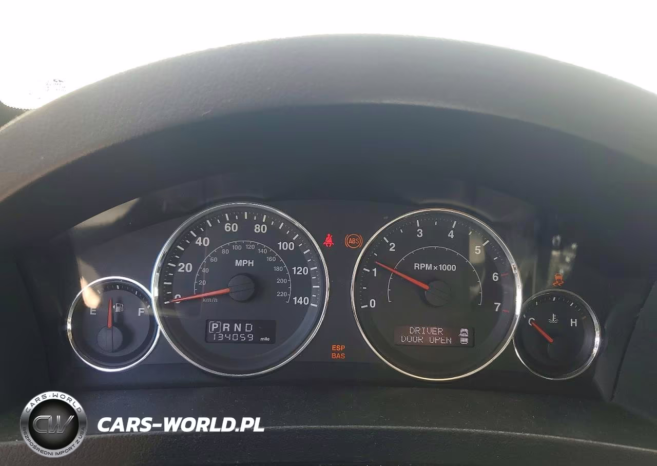 2010 Jeep Grand Cherokee Laredo VIN:1J4PS4GK5AC155029 - 9