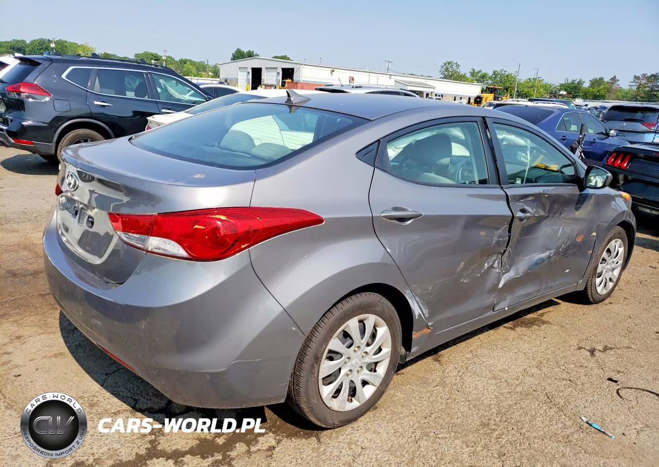 2012 Hyundai Elantra Gls VIN:5NPDH4AE0CH105351 - 3