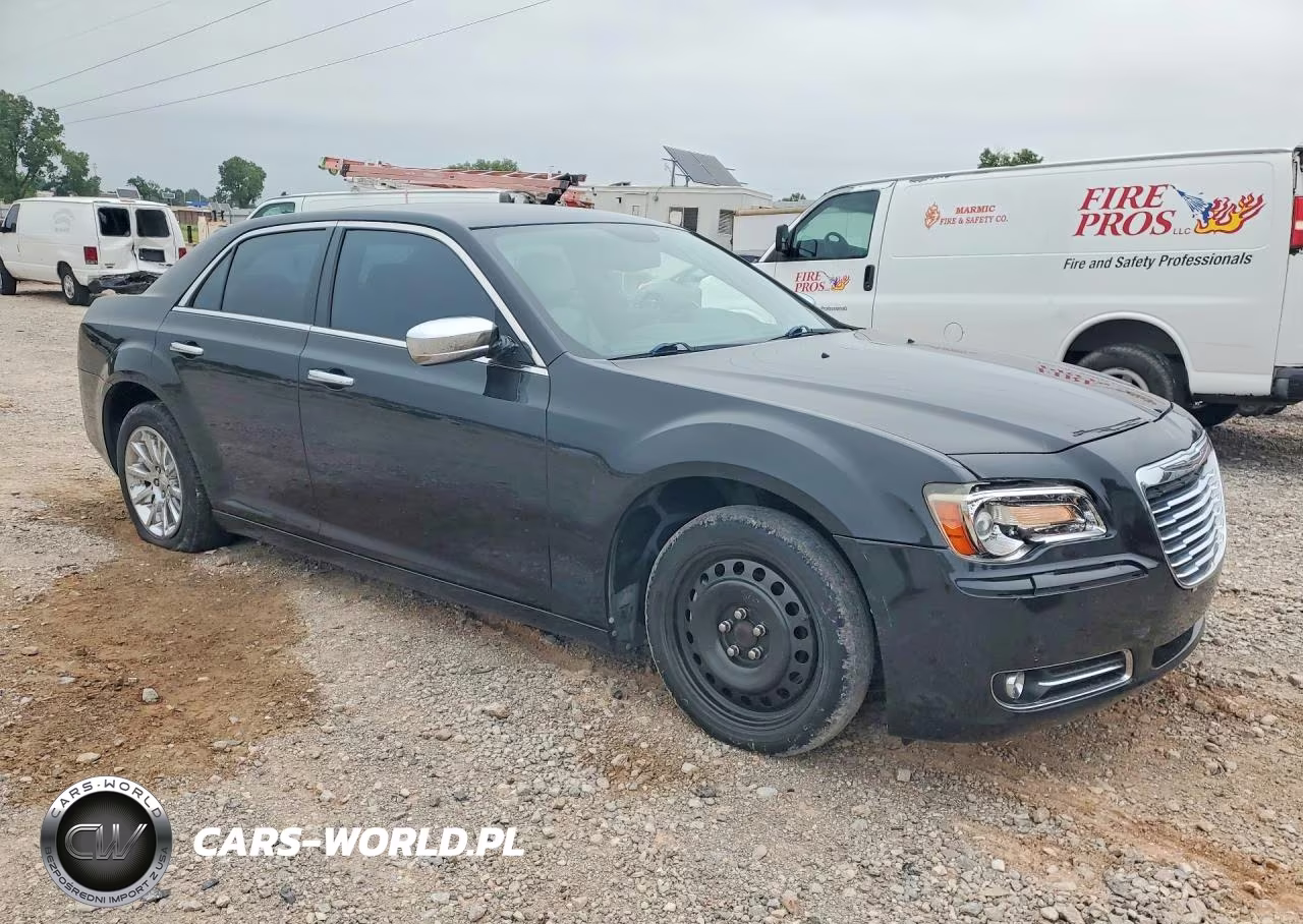 2011 Chrysler 300 Limited VIN:2C3CA5CG3BH546374 - 4