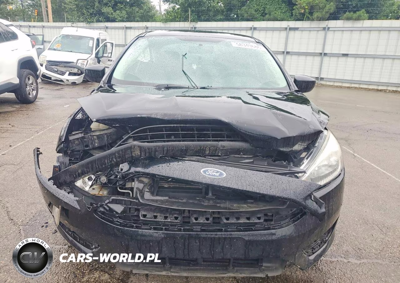 2017 Ford Focus S VIN:1FADP3E22HL327637 - 5