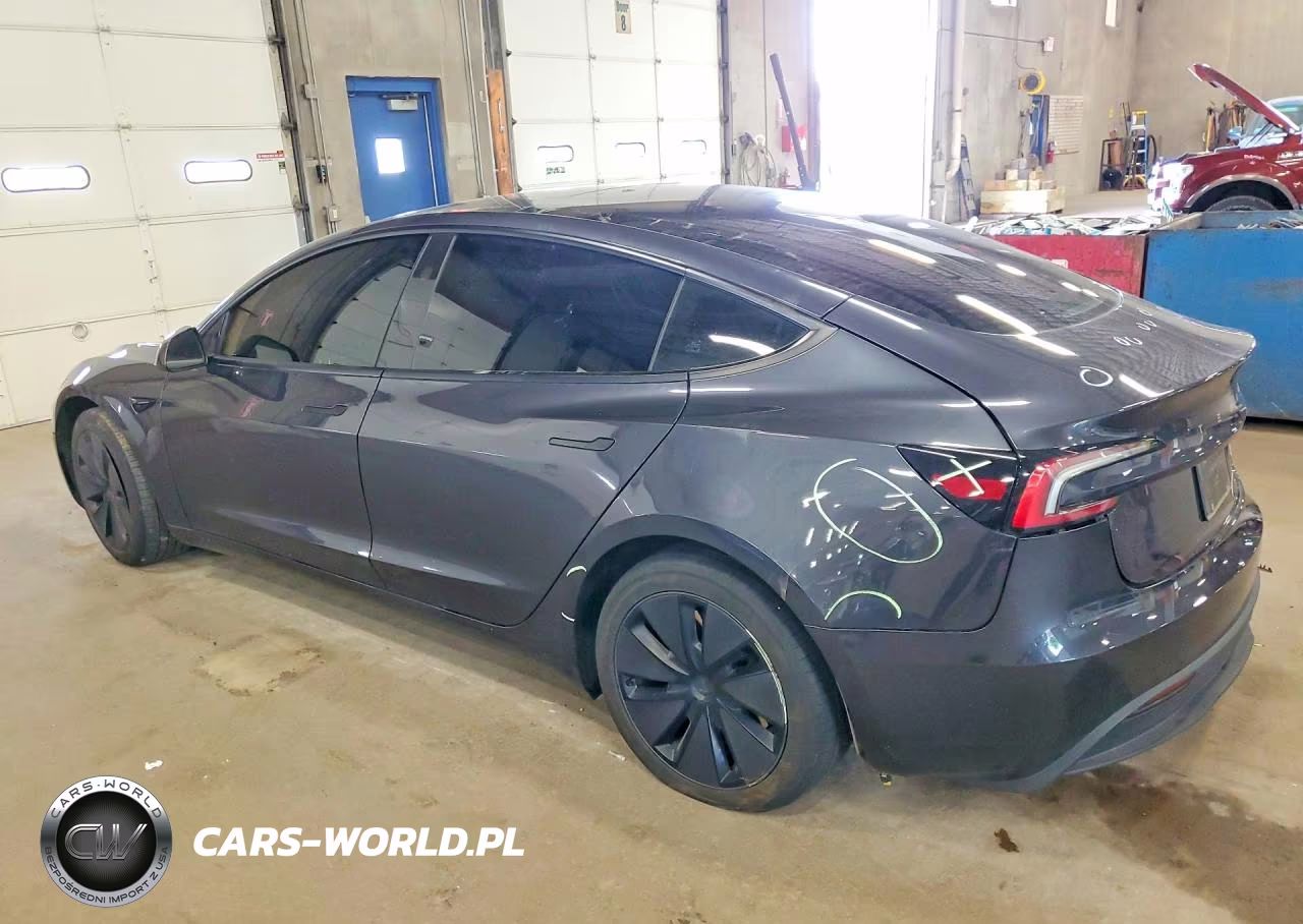 2024 Tesla Model 3 VIN:5YJ3E1EB4RF835399 - 2