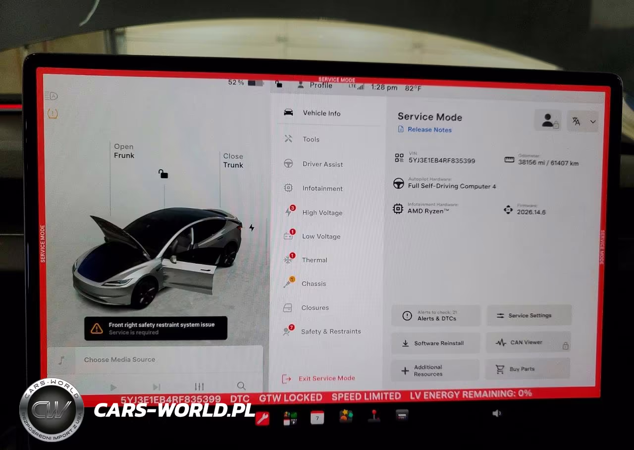 2024 Tesla Model 3 VIN:5YJ3E1EB4RF835399 - 9