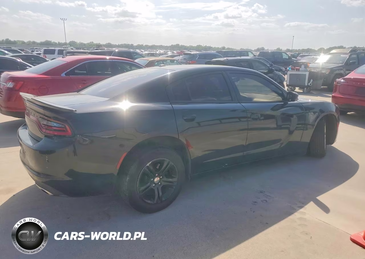 2019 Dodge Charger Sxt VIN:2C3CDXBGXKH752974 - 3