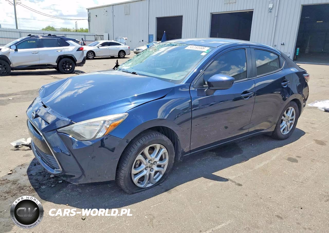2016 Scion Ia Base – zdjęcie 1 z 12