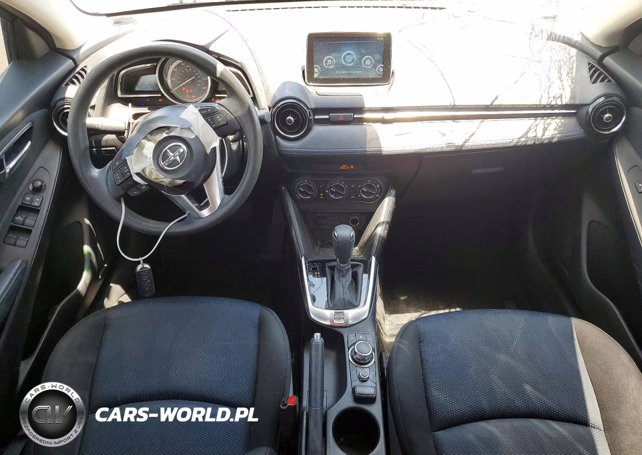 2016 Scion Ia Base VIN:3MYDLBZV8GY134050 - 8