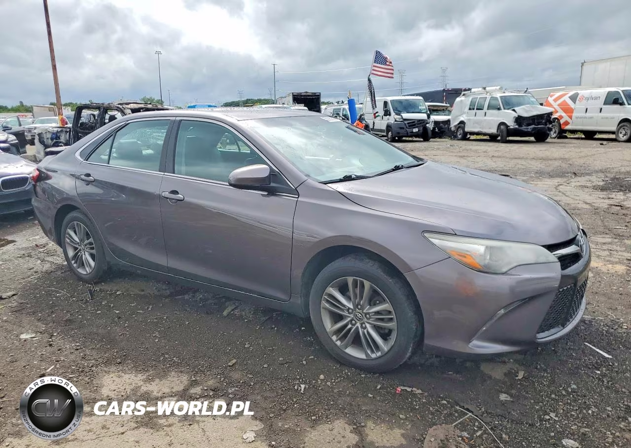 2015 Toyota Camry Se VIN:4T1BF1FK8FU059400 - 4
