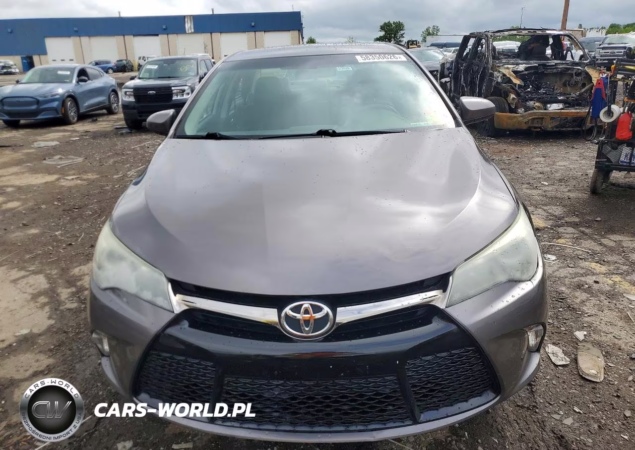 2015 Toyota Camry Se VIN:4T1BF1FK8FU059400 - 5