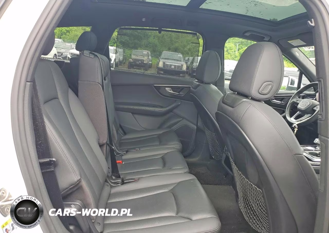 2021 Audi Q7 Premium Plus VIN:WA1LXAF75MD036018 - 11