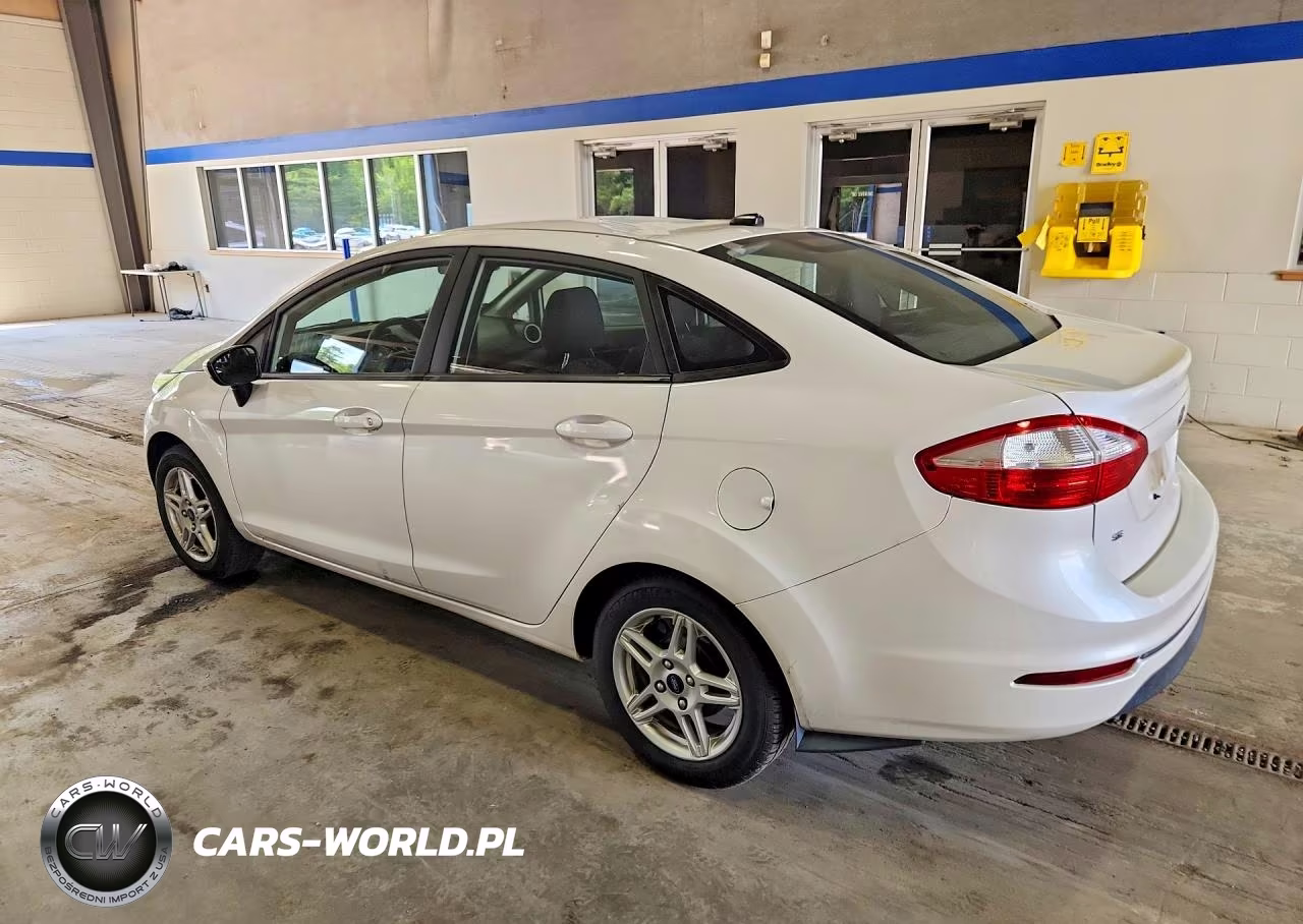 2019 Ford Fiesta Se VIN:3FADP4BJ6KM129084 - 2