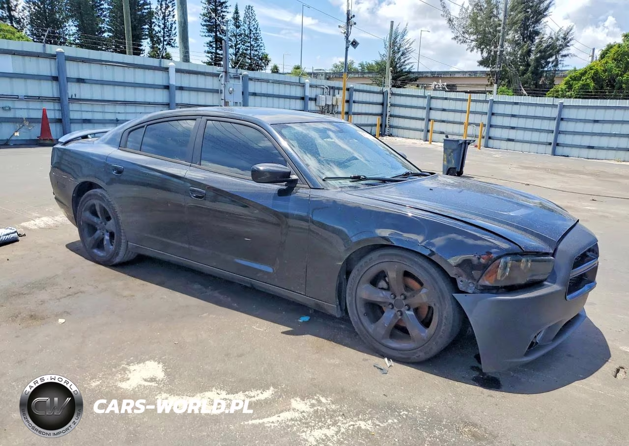 2012 Dodge Charger Sxt VIN:2C3CDXHG4CH304206 - 4