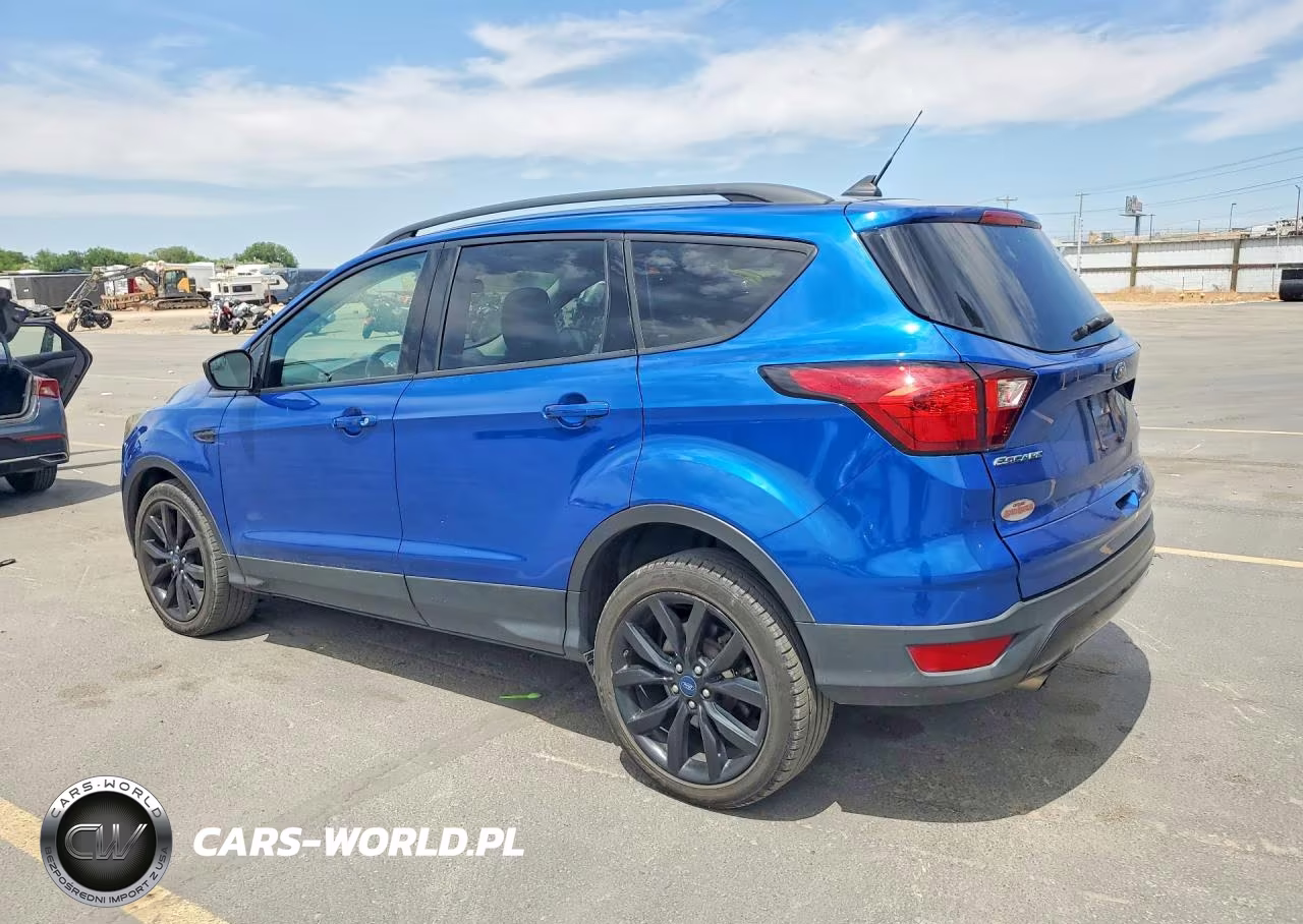 2019 Ford Escape Se VIN:1FMCU9GDXKUC54109 - 2