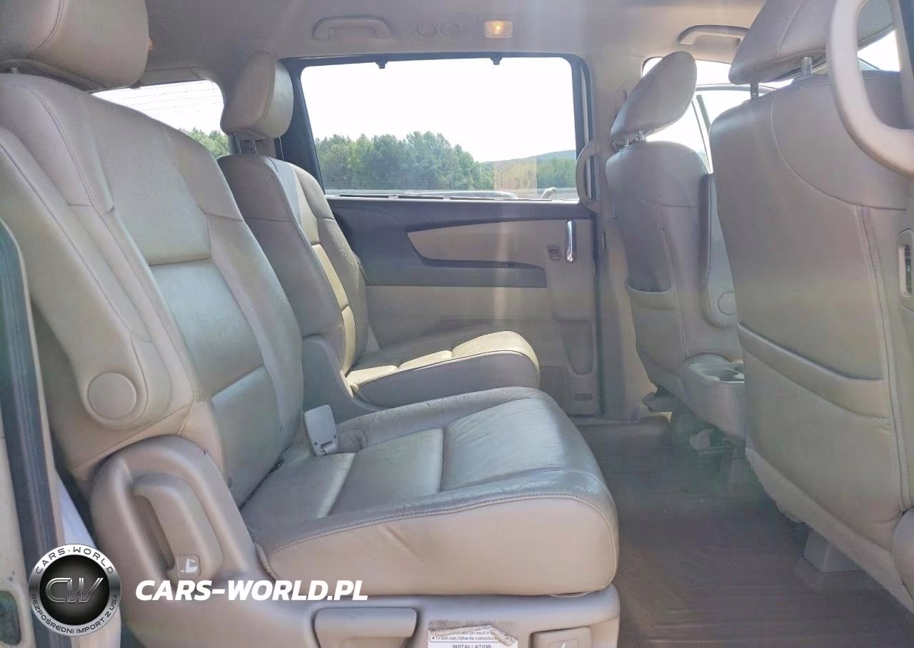 2016 Honda Odyssey Touring VIN:5FNRL5H99GB037381 - 11