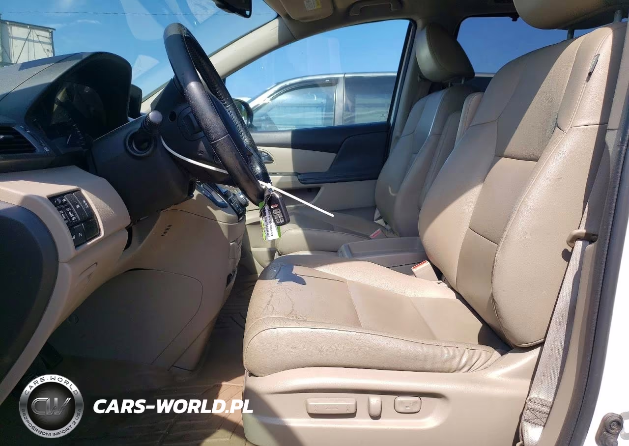 2016 Honda Odyssey Touring VIN:5FNRL5H99GB037381 - 7