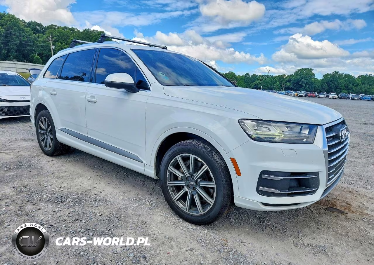 2017 Audi Q7 Premium Plus VIN:WA1LAAF71HD023645 - 4