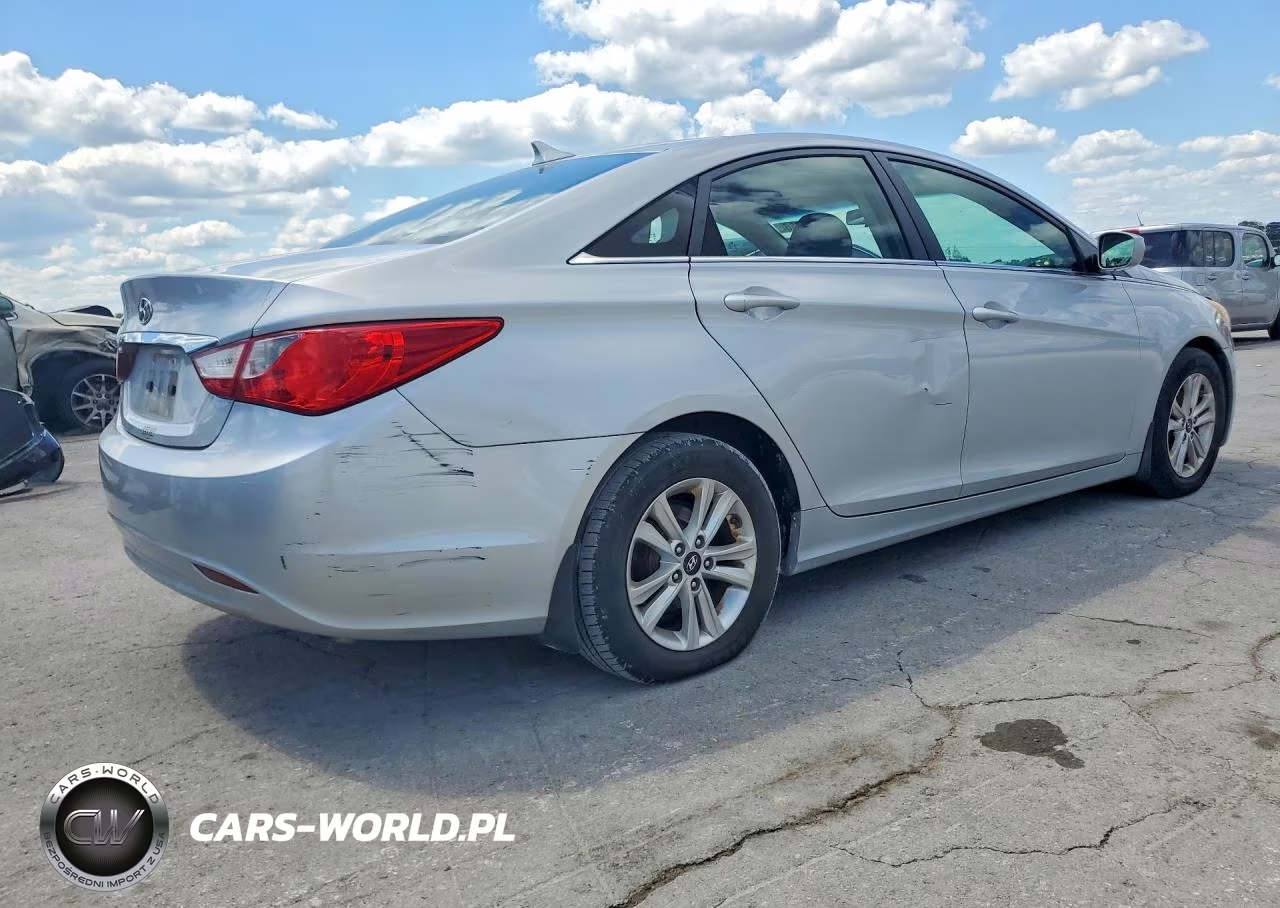 2011 Hyundai Sonata Gls VIN:5NPEB4ACXBH146900 - 3